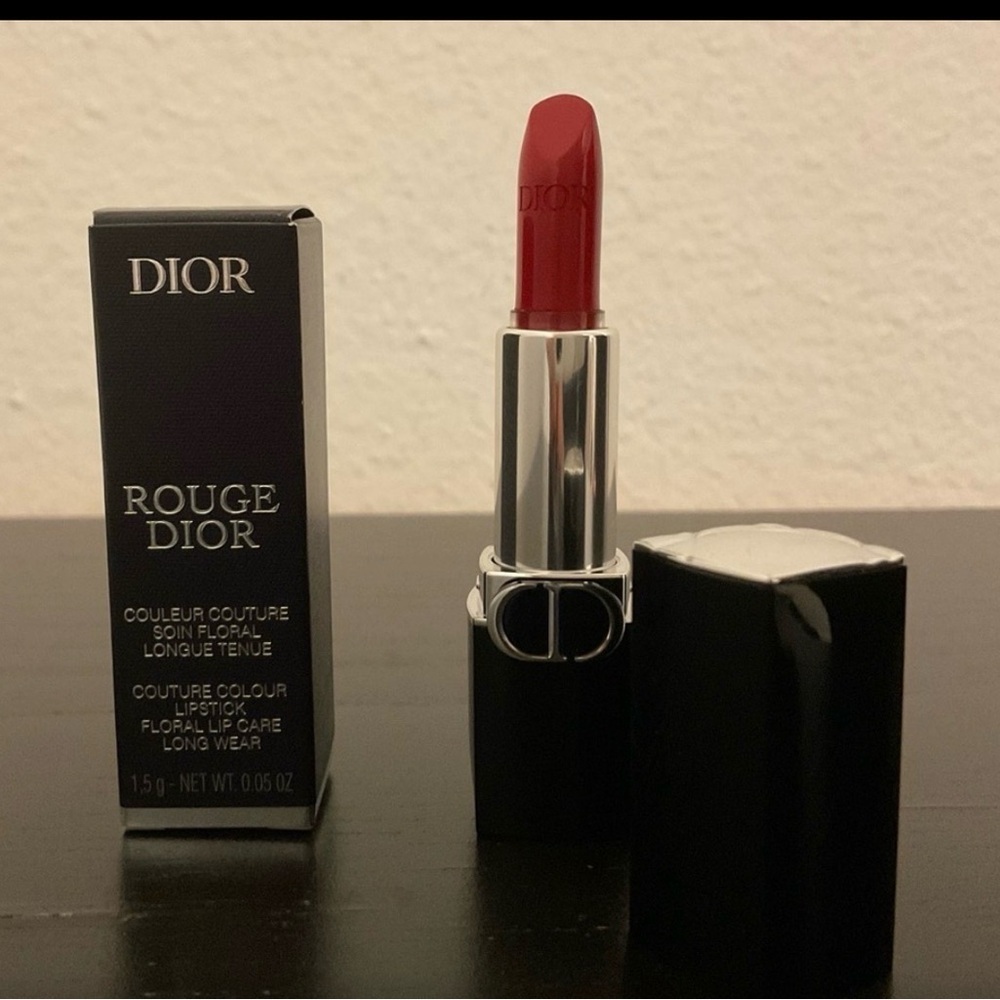 Dior Rouge Lipstick - Classic Red - Picture 1 of 5
